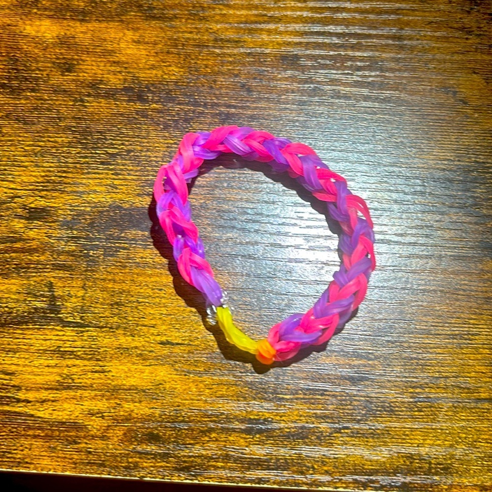 💜 Rainbow Loom Handcrafted Bracelet